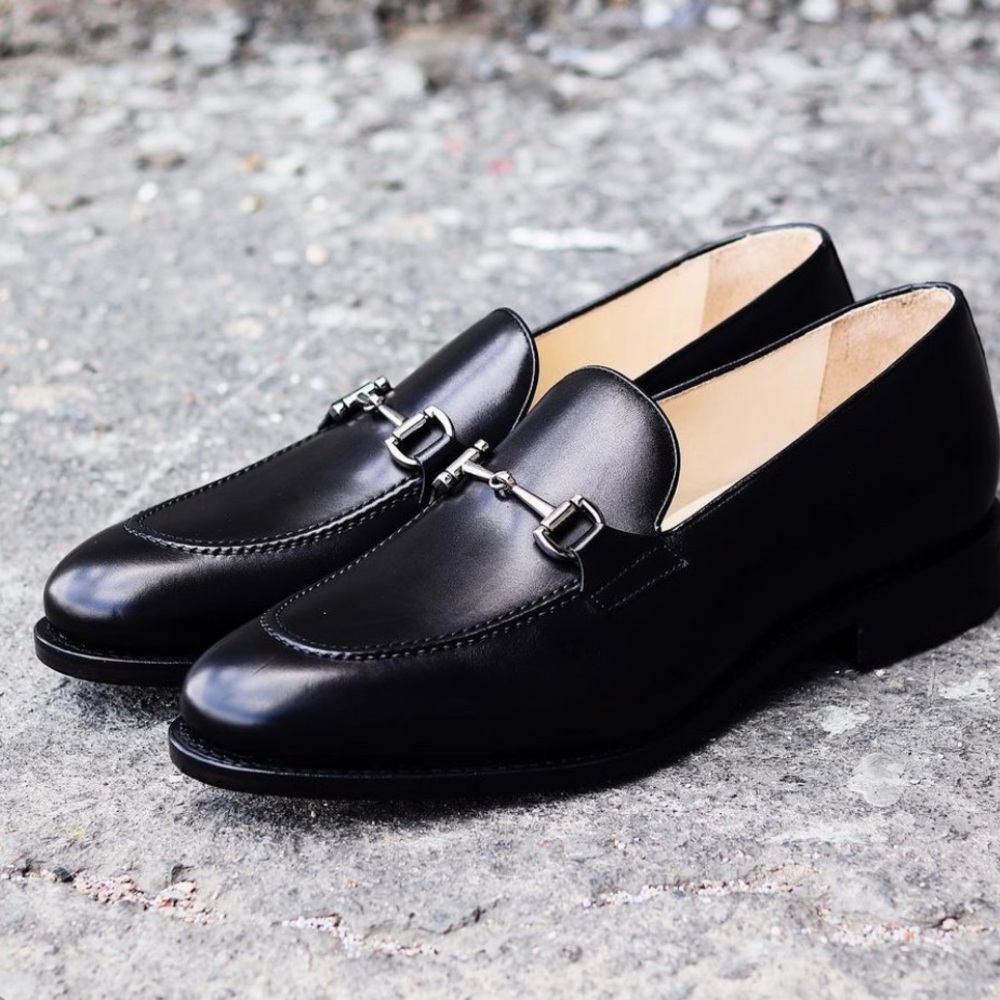 Black loafers - Handcrafted in Spain